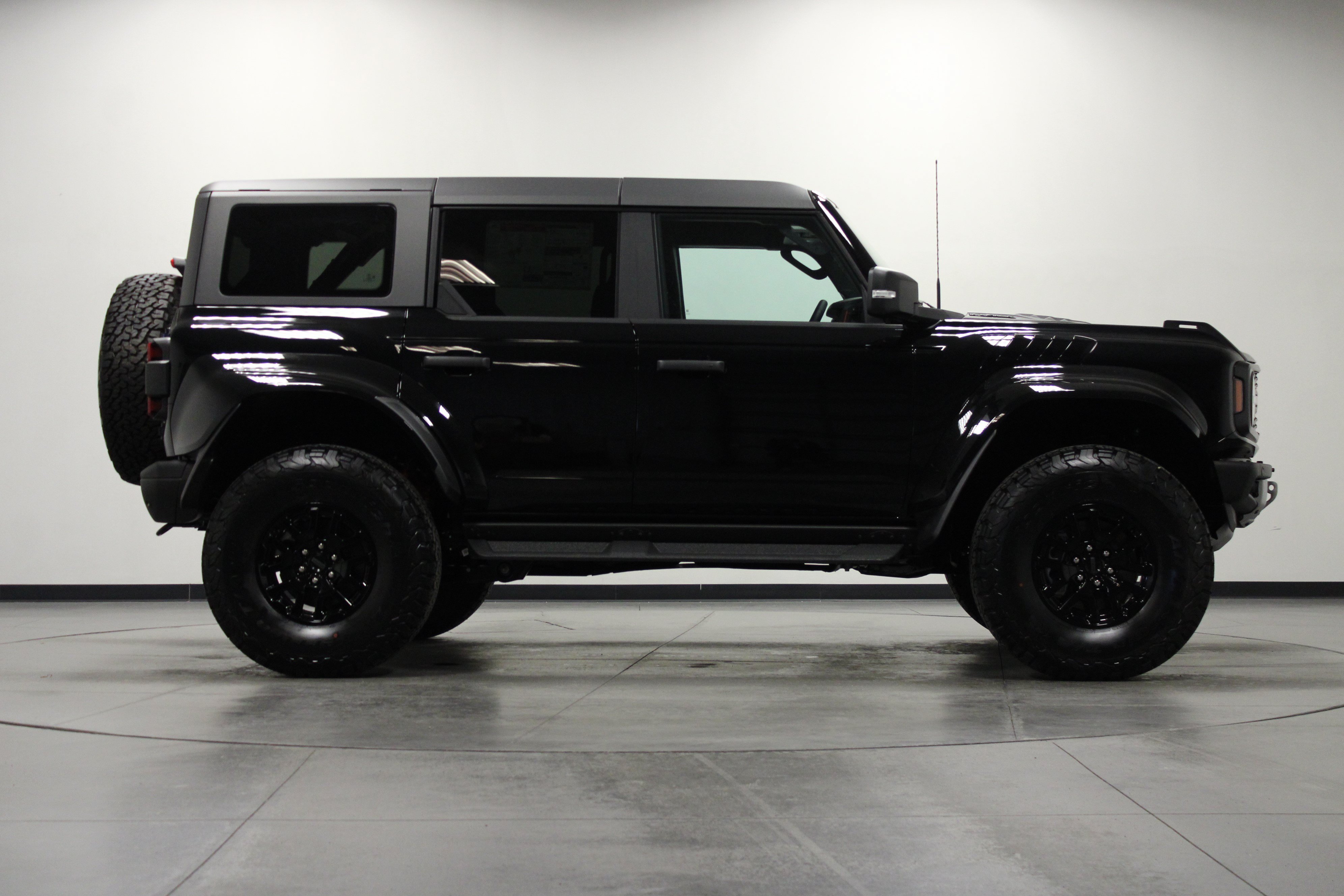 New 2026 Ford Bronco Raptor AWD/4WD image 3