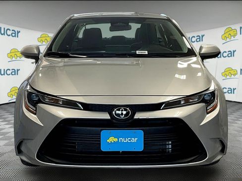 Used 2024 Toyota Corolla LE image 2
