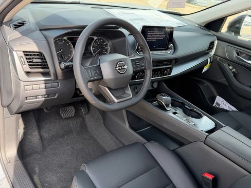 New 2026 Nissan Rogue Dark Armor FWD image 15
