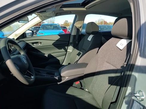 New 2025 Honda Accord SE image 13