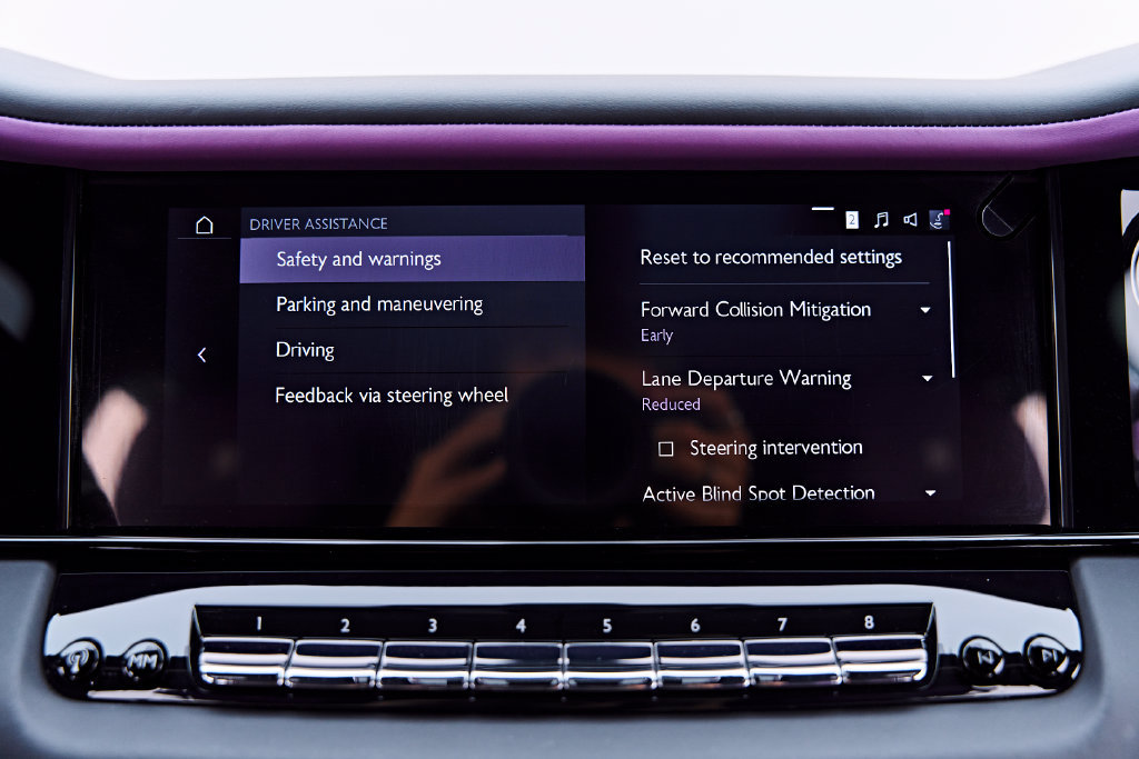 Used 2025 Rolls-Royce Cullinan Black Badge AWD/4WD image 85