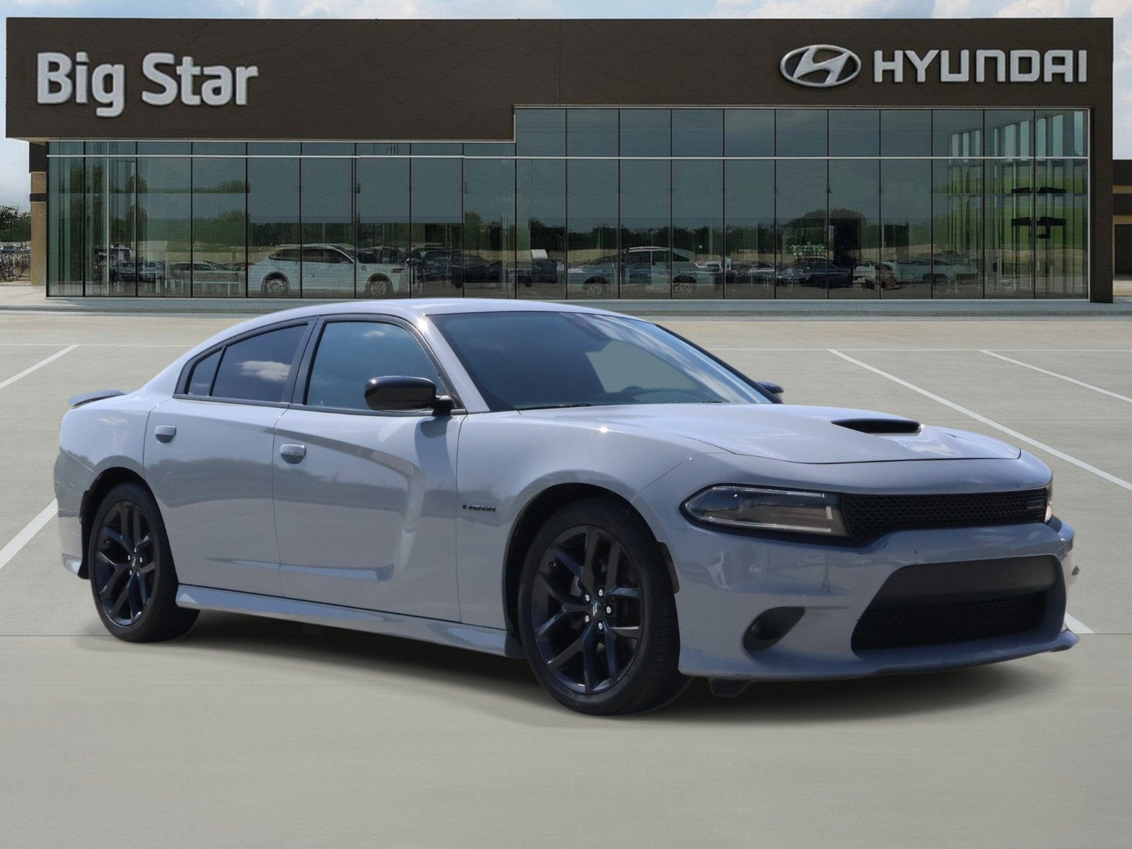 Used 2022 Dodge Charger R/T w/ Blacktop Package RWD image 6