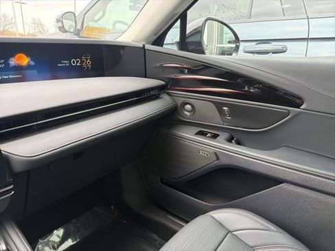 New 2026 Lincoln Nautilus Reserve w/ Jet Appearance Package image 24