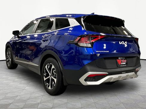 Used 2024 Kia Sportage EX FWD image 4
