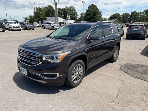 Used 2019 GMC Acadia SLE w/ LPO, Floor Liner Package FWD image 2
