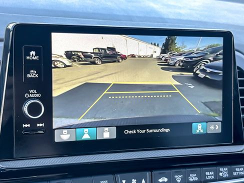 Used 2025 Honda Odyssey Sport-L image 25