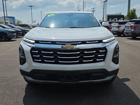Used 2026 Chevrolet Equinox LT FWD image 8