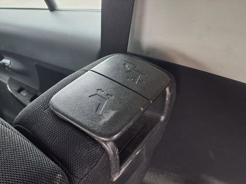 Used 2010 Scion xD image 23