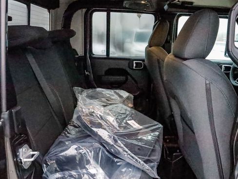 New 2026 Jeep Gladiator Sport image 20