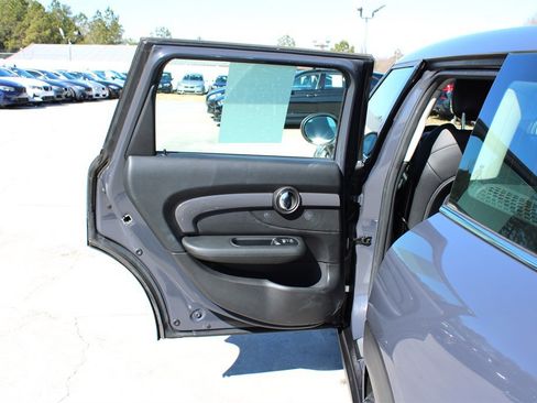 Used 2018 MINI Cooper Clubman S image 32