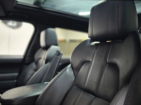 Used 2017 Land Rover Range Rover Sport SE AWD/4WD image 14