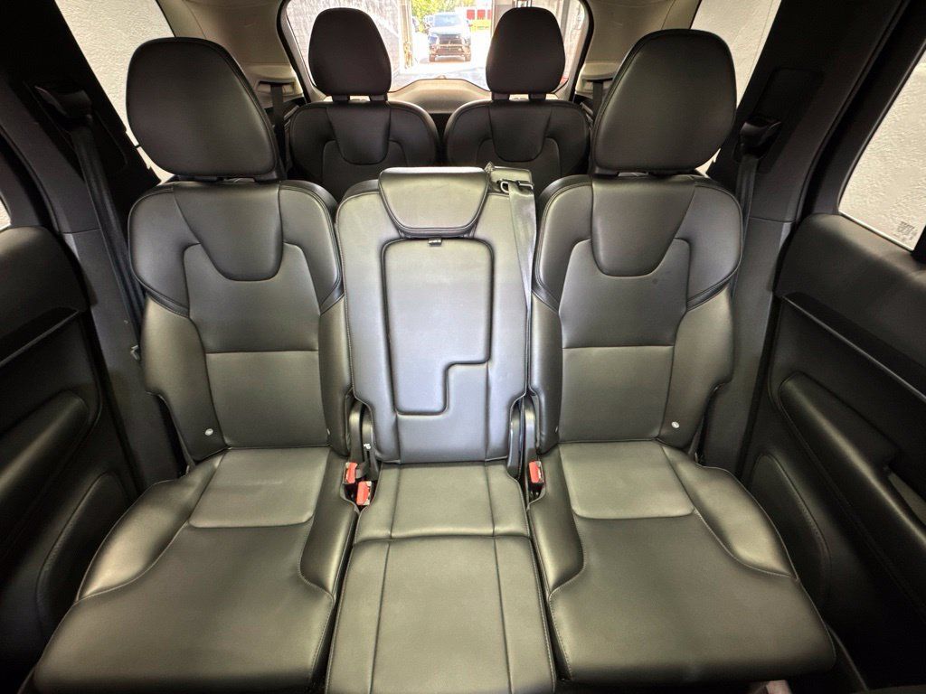 Used 2020 Volvo XC90 T5 Momentum w/ Protection Package Premier AWD/4WD image 24