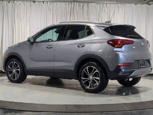 Used 2023 Buick Encore GX Essence image 6