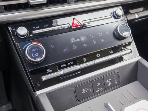 New 2026 Hyundai Santa Fe SEL image 18