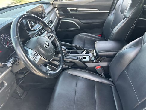 Used 2020 Kia Telluride S FWD image 28
