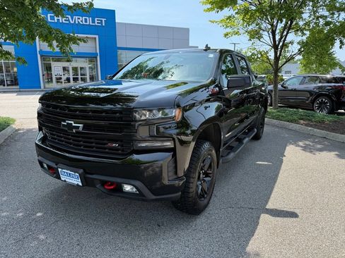 Used 2020 Chevrolet Silverado 1500 LT Trail Boss AWD/4WD image 9