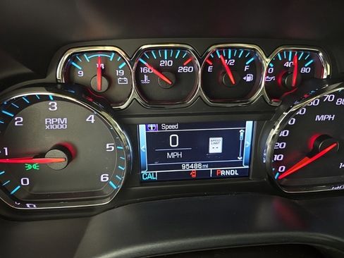 Used 2018 GMC Sierra 1500 SLT image 16