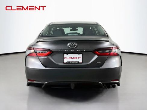 Used 2024 Toyota Camry SE FWD image 7