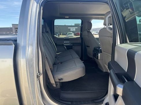 Used 2020 Ford F150 XLT w/ Equipment Group 302A Luxury AWD/4WD image 12