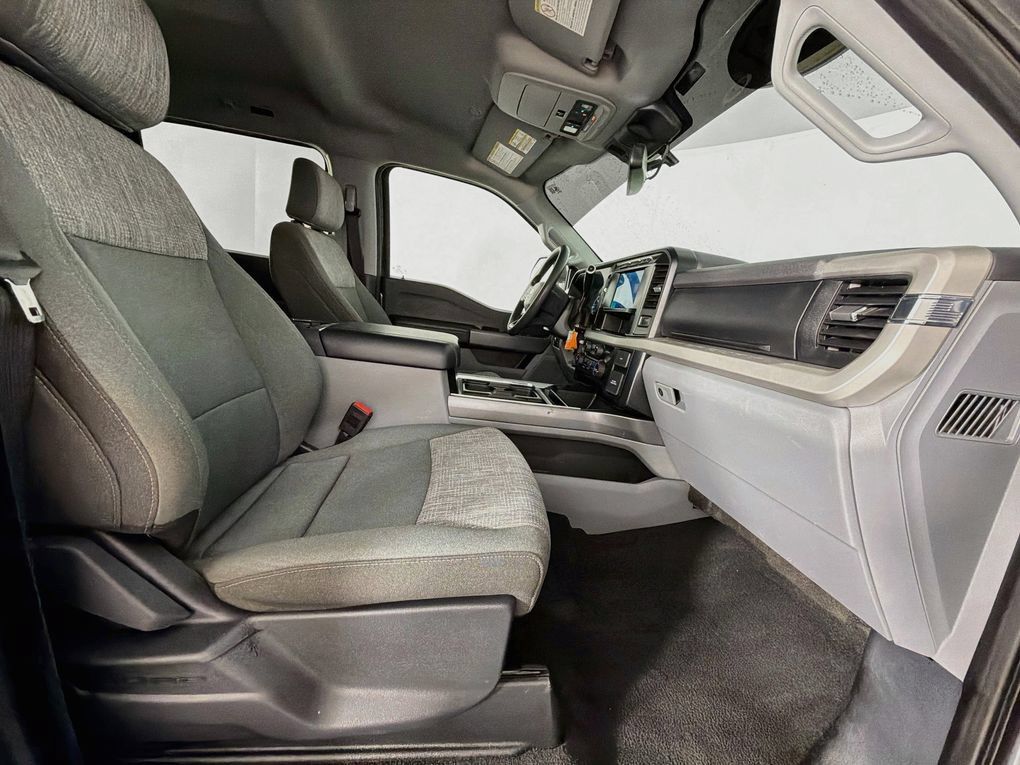 Used 2023 Ford F350 4x4 Crew Cab Super Duty image 27