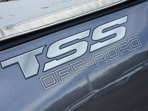 Used 2021 Toyota Tacoma SR w/ SR Convenience Package image 6