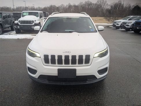 Used 2020 Jeep Cherokee Latitude w/ Cold Weather Group image 8