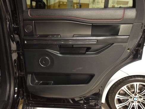 Used 2020 Ford Expedition Limited w/ Equipment Group 303A AWD/4WD image 43