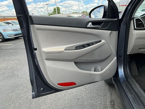 Used 2021 Hyundai Tucson Value FWD image 18