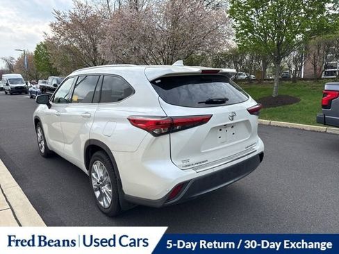 Used 2021 Toyota Highlander Limited image 4