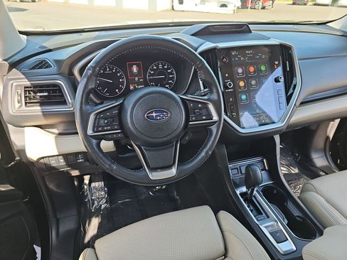 Used 2023 Subaru Ascent Limited image 18