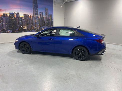 New 2026 Hyundai Elantra Sport FWD image 4