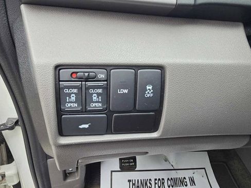 Used 2015 Honda Odyssey EX-L image 19