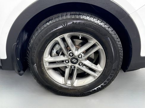 Used 2017 Hyundai Santa Fe Sport image 31