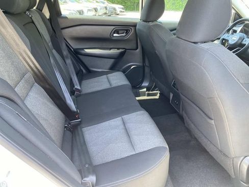 Used 2024 Nissan Rogue SV FWD image 21