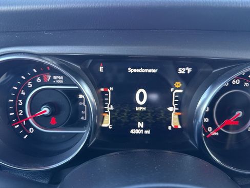 Used 2022 Jeep Wrangler Unlimited Rubicon w/ LED Lighting Group image 16