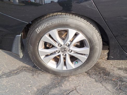 Used 2015 Honda Accord LX image 5