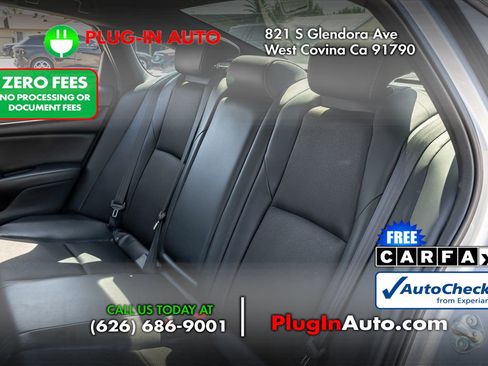 Used 2018 Honda Accord Sport image 9