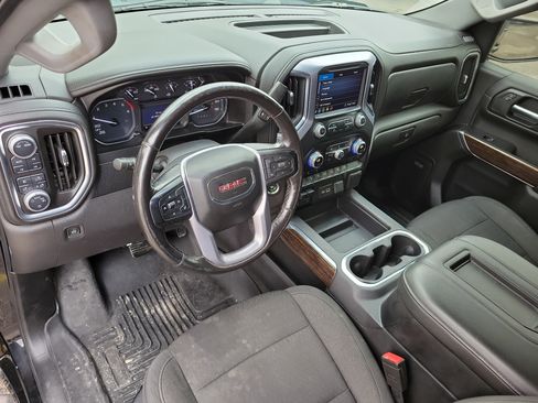 Used 2020 GMC Sierra 1500 Elevation w/ Elevation Value Package image 8