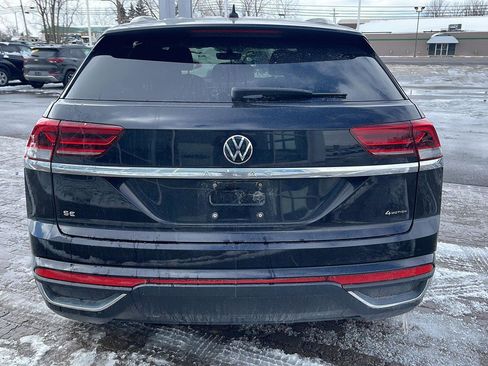 Used 2023 Volkswagen Atlas Cross Sport SE image 3