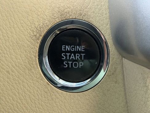 Used 2015 Toyota Highlander Limited image 20