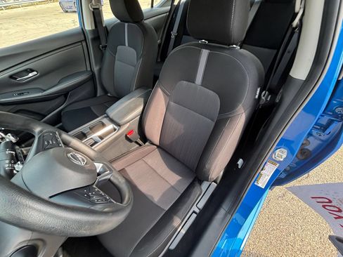 Used 2025 Nissan Sentra SV FWD image 33