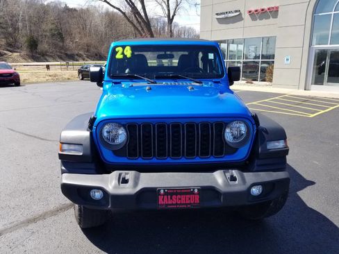 Used 2024 Jeep Wrangler Sport image 2