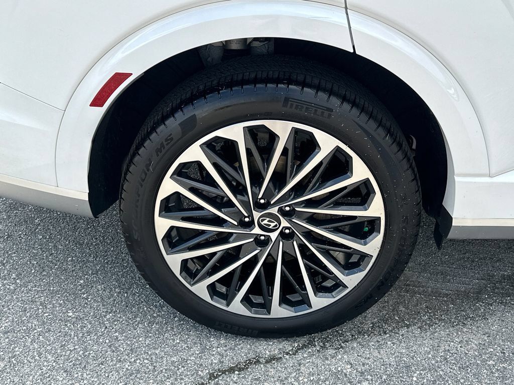 Used 2026 Hyundai Palisade Calligraphy AWD/4WD image 17