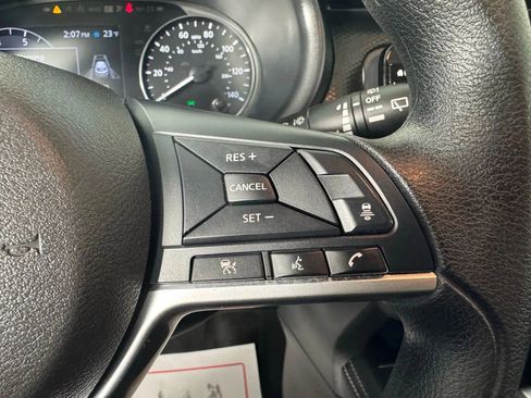 Used 2024 Nissan Kicks SV image 16