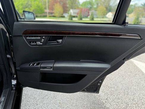 Used 2013 Mercedes-Benz S 550 4MATIC image 42