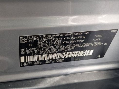 Certified 2025 Toyota RAV4 XLE Premium FWD image 36