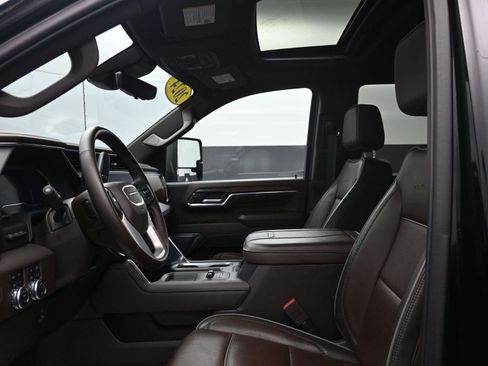 Used 2024 GMC Sierra 2500 Denali w/ Technology Package image 26