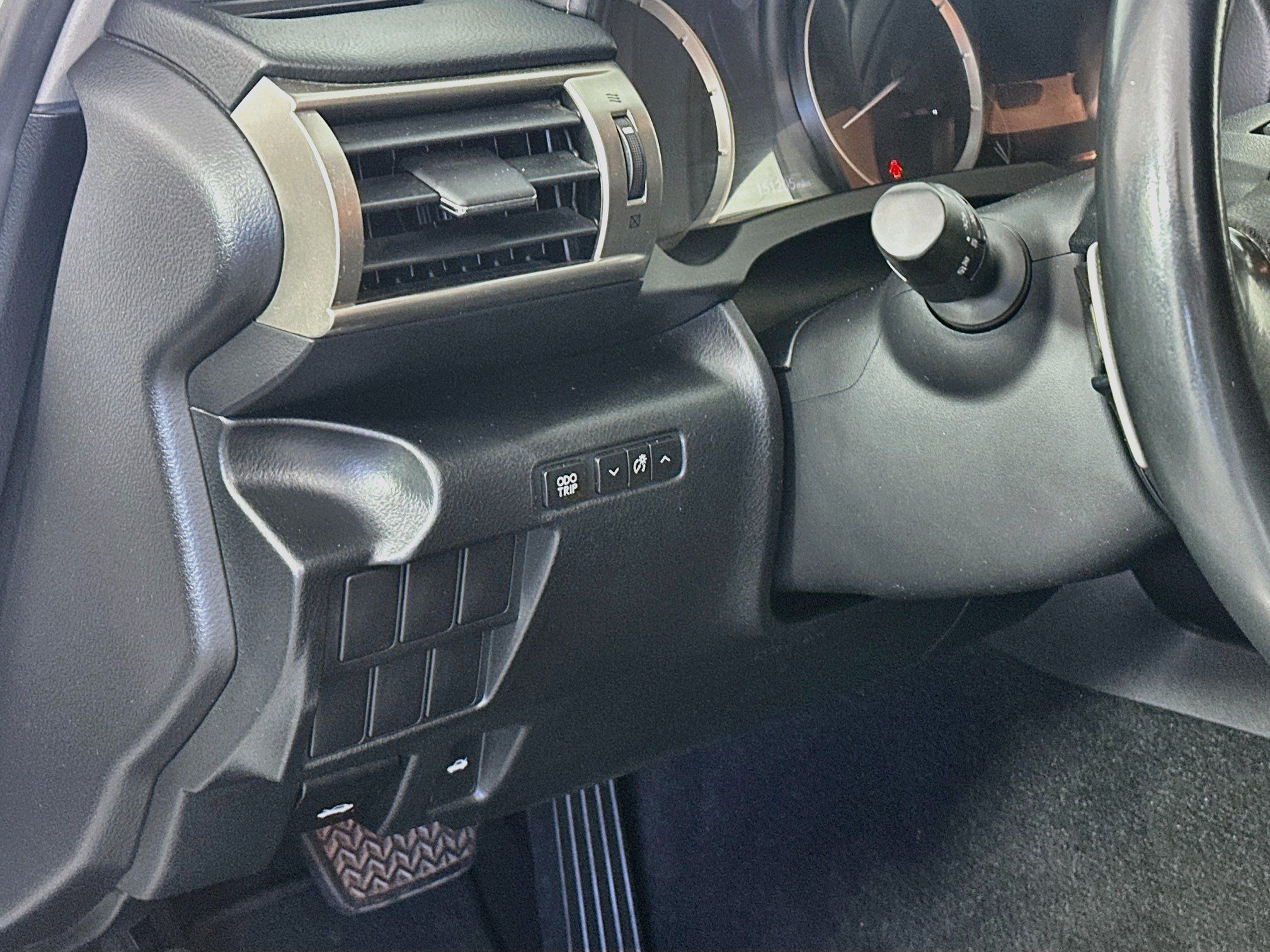 Used 2015 Lexus IS 250 RWD image 17