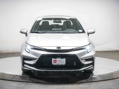 Certified 2024 Toyota Corolla SE w/ SE Premium Package FWD image 4