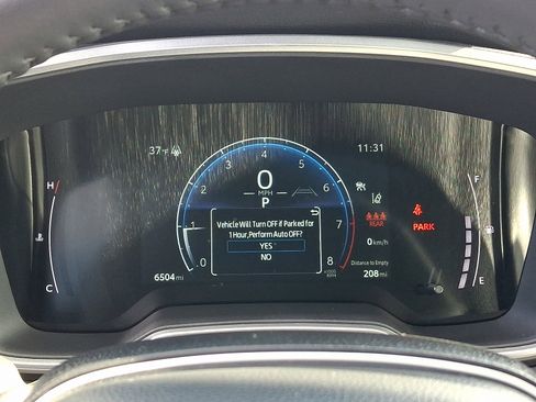 Used 2023 Toyota Corolla Cross XLE image 21